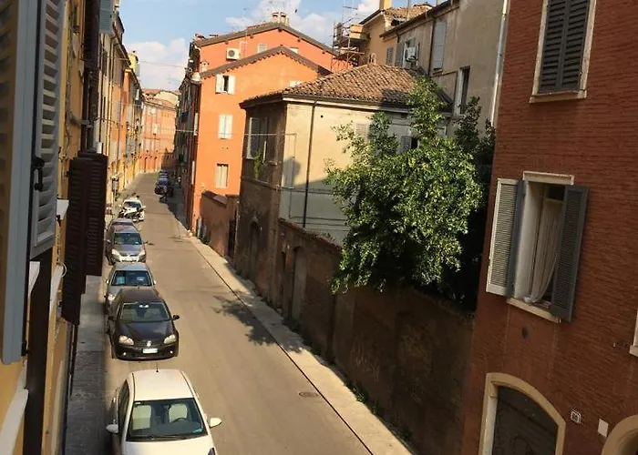 In Pomposa, Nel Cuore Della Citta 摩德纳